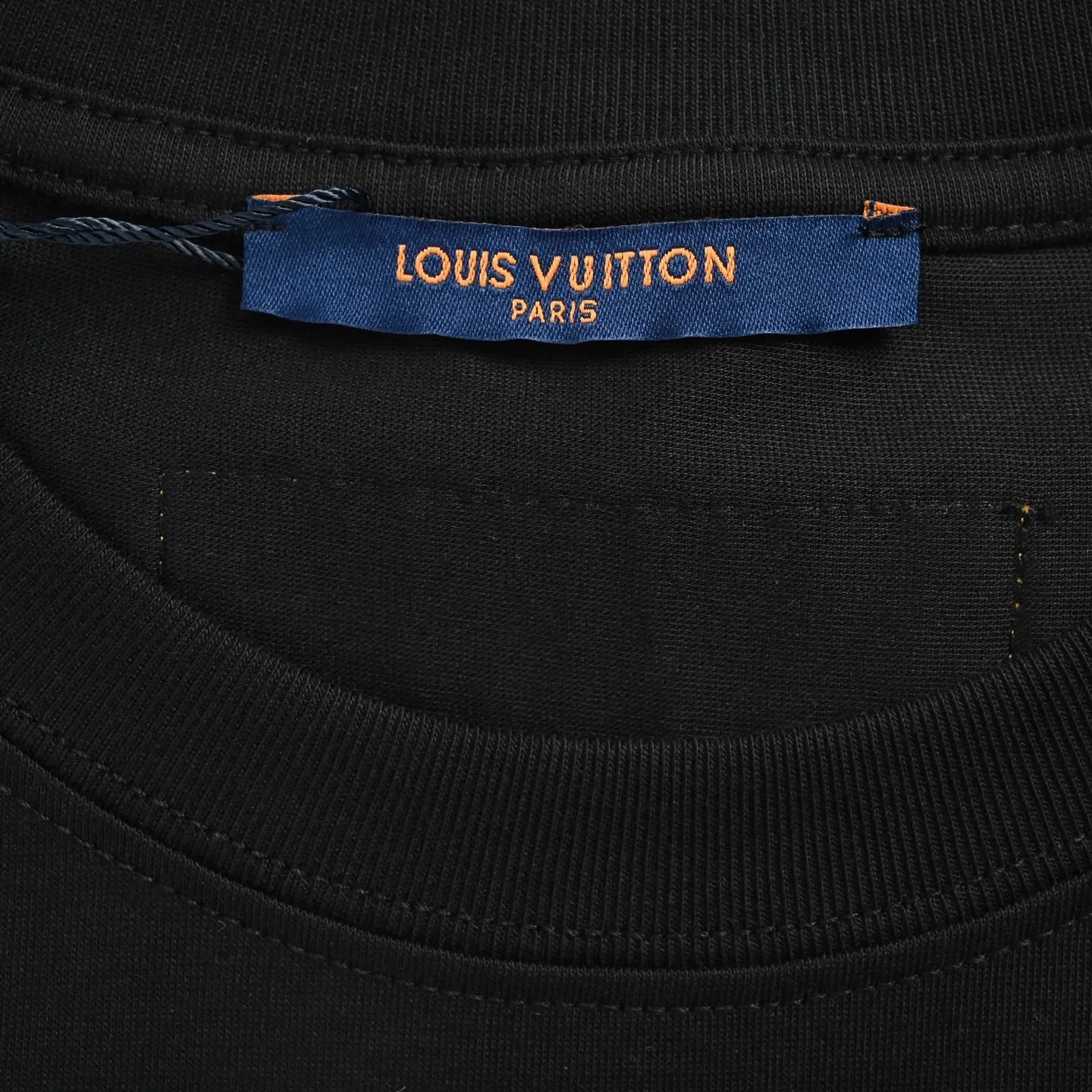 Louis Vuitton/Louis Vuitton three-dimensional embossed logo short sleeves